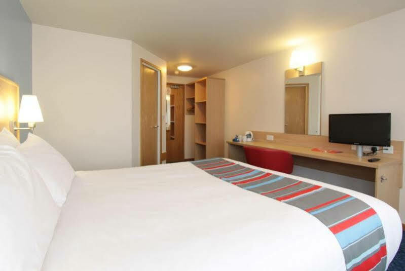 Travelodge Liverpool Stonedale Park Εξωτερικό φωτογραφία
