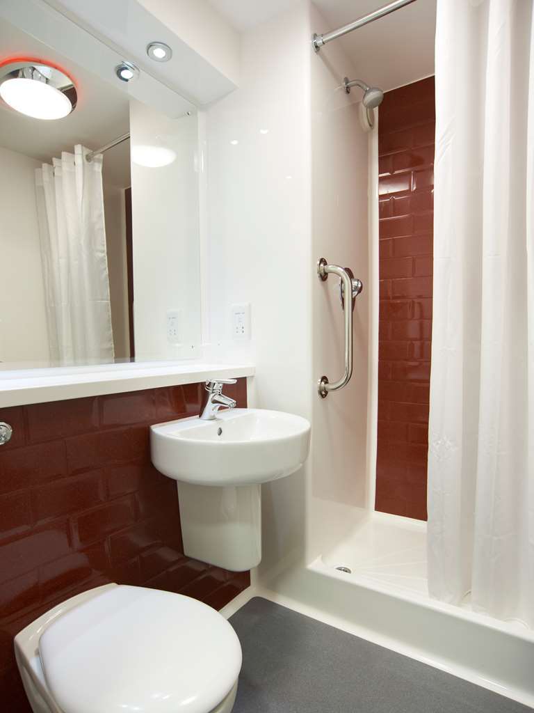 Travelodge Liverpool Stonedale Park Δωμάτιο φωτογραφία